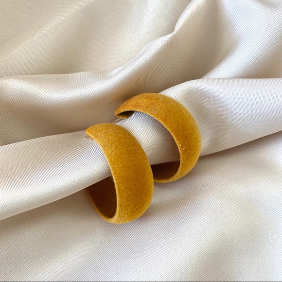 💙💕Last one Sterling Silver Velvet Fabric Earring - Picture 5 of 10